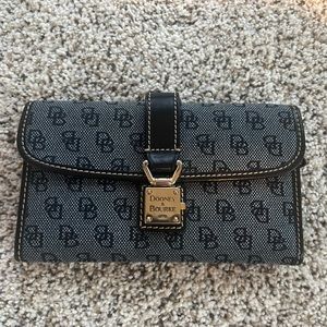 Vintage Dooney & Burke wallet
